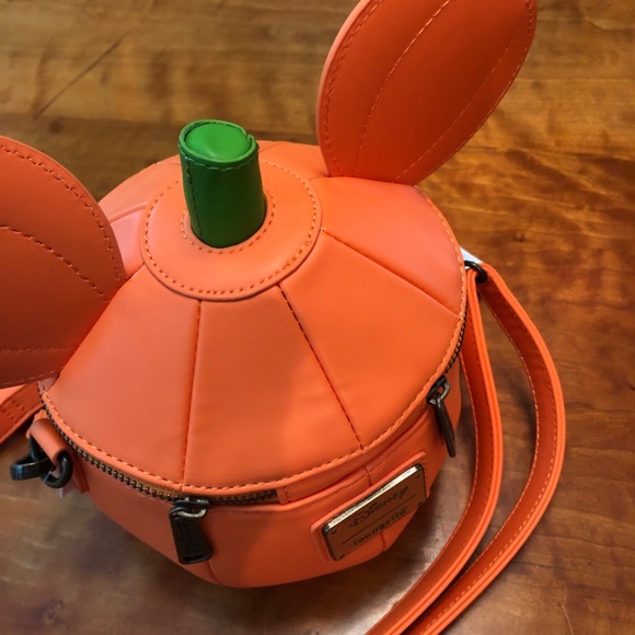 Loungefly Disney Mickey Mouse Mick-O-Lantern Halloween Crossbody NWT - Picture 7 of 9